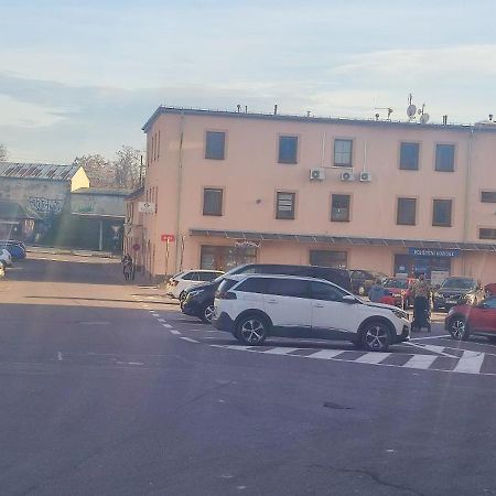 Apartmany Pod Divadlem Зноймо Экстерьер фото